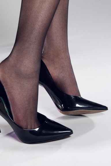 钟山县公安局召开第三季度民警思想状况分析会_必威体育线上(图2) 必威体育线上